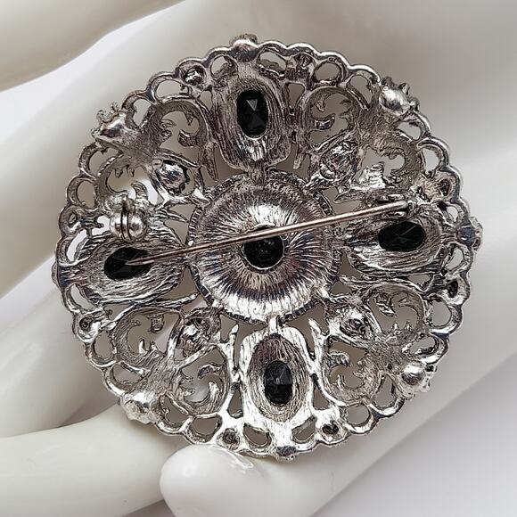 Vintage Black Glass Rhinestones Faux Pearls Silver Tone Brooch Pin - 2 Inches - Picture 3 of 7